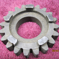 Replace 5th/6th 405 Gear with 16-12-452-01 plus 6th A/S 16-12-454-01 NOS