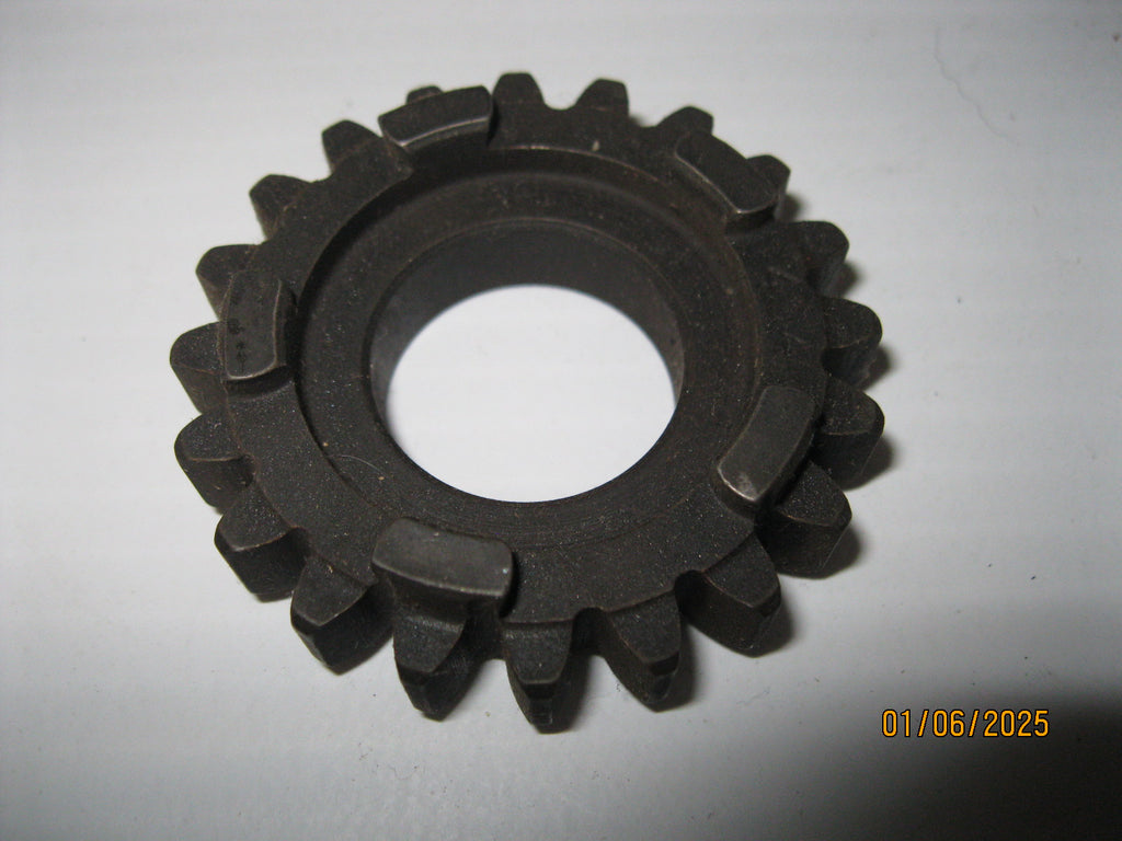 1973-1976 Husqvarna 6th Gear on L/S 20 teeth 16-12-454-01 NOS