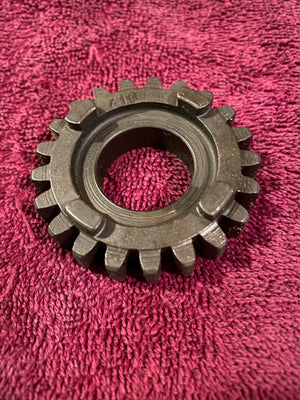 1980-1984 Husqvarna 6th Gear on L/S 21 teeth 16-11-716-01 NOS